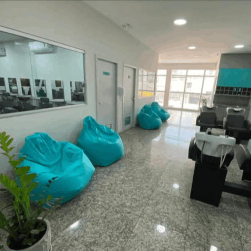 Cursos profissionalizantes de maquiagem, barbeiro, cabeleireiro, manicure, extensão de cílios, design de sobrancelhas, alongamento de unhas, unhas decoradas, micropigmentação curso de tranças Contagem